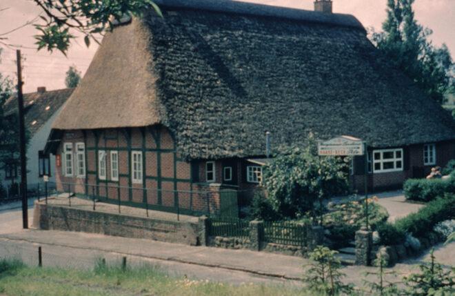 Burgdammer Landhaus, Burgdammer Postweg 14 (Burgdamm); Foto: November 1936