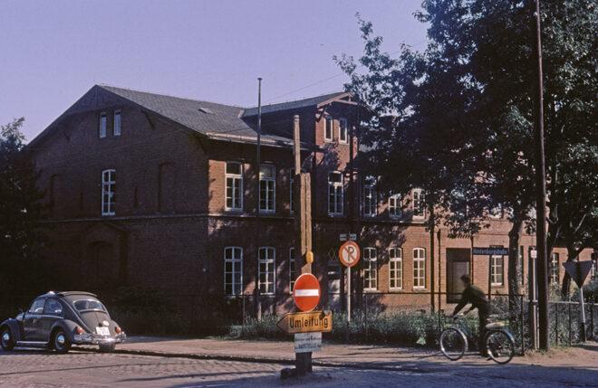 Rectorschule/Mittelschule, Hindenburgstr. 16 (Lesum); Foto: Dr. Ludwig Stoess, September 1963