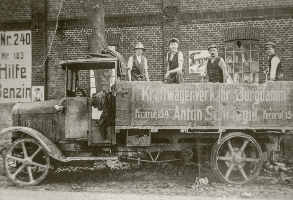Fuhrunternehmer Anton Schriegel, Stader Landstraße 35; Foto: nach 1925