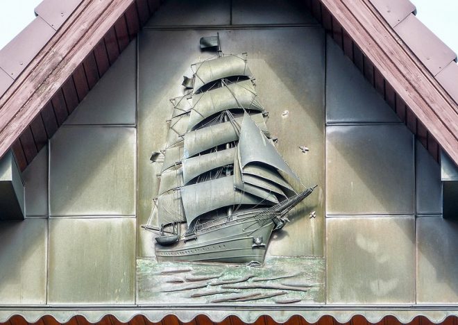 Giebel-Segelschiff in Burgdamm, Foto: Kück